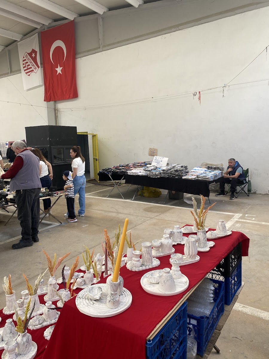 Bilecik Belediyesi Kapalı Pazarı — fotoğraf