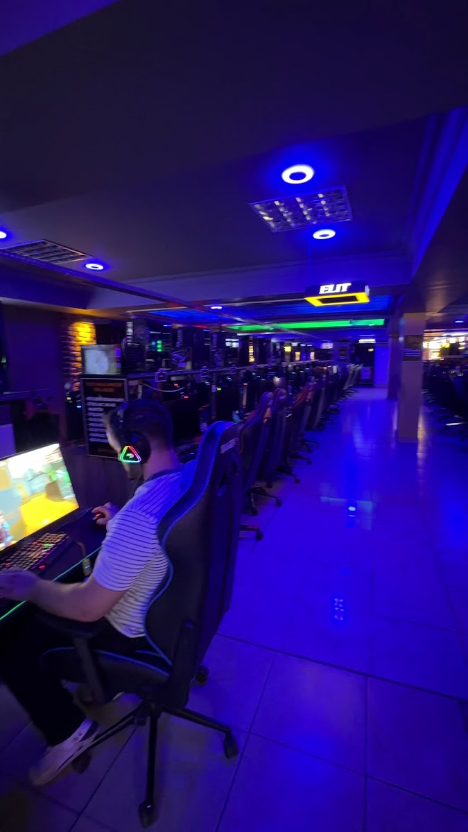 Bin-if E-Spor Merkezi İnternet Cafe ve Playstatıon Oyun Salonu — fotoğraf 3