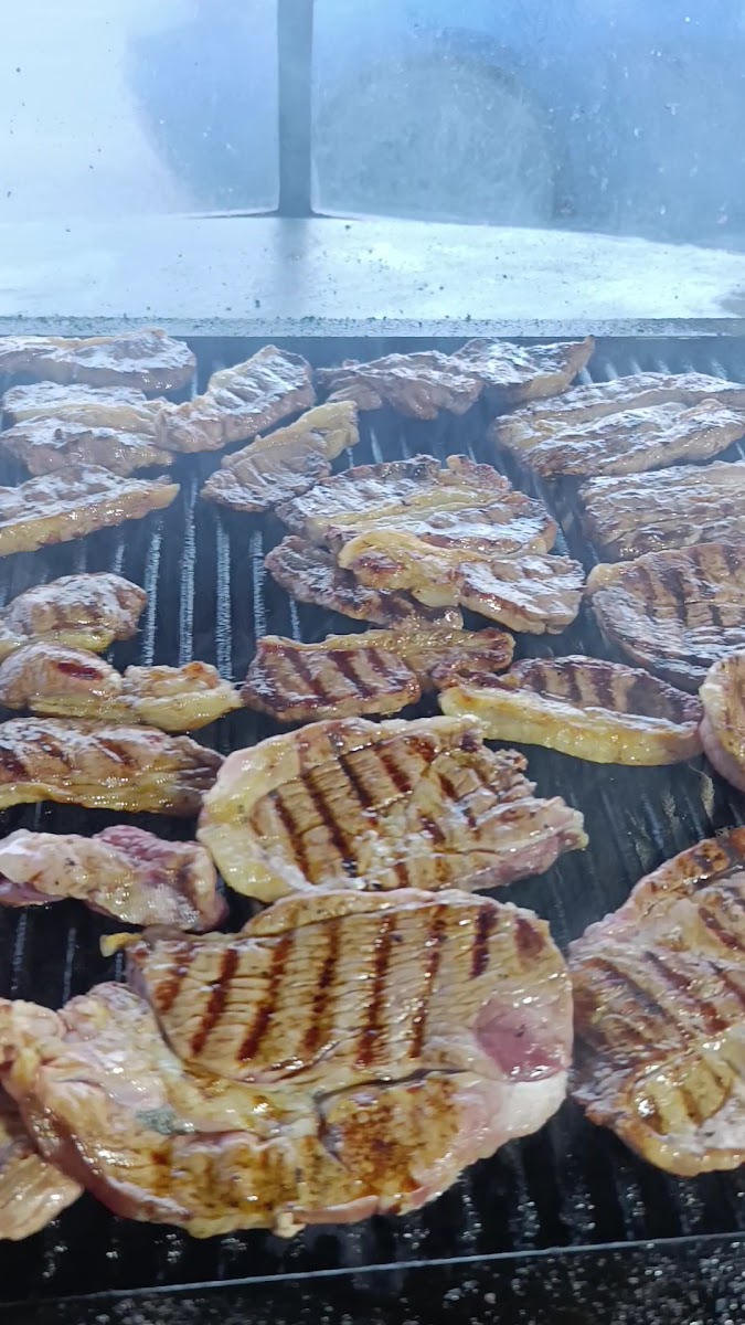 Bir Kuzu İstiyorum - Geylani Et Market Mangal — fotoğraf 3