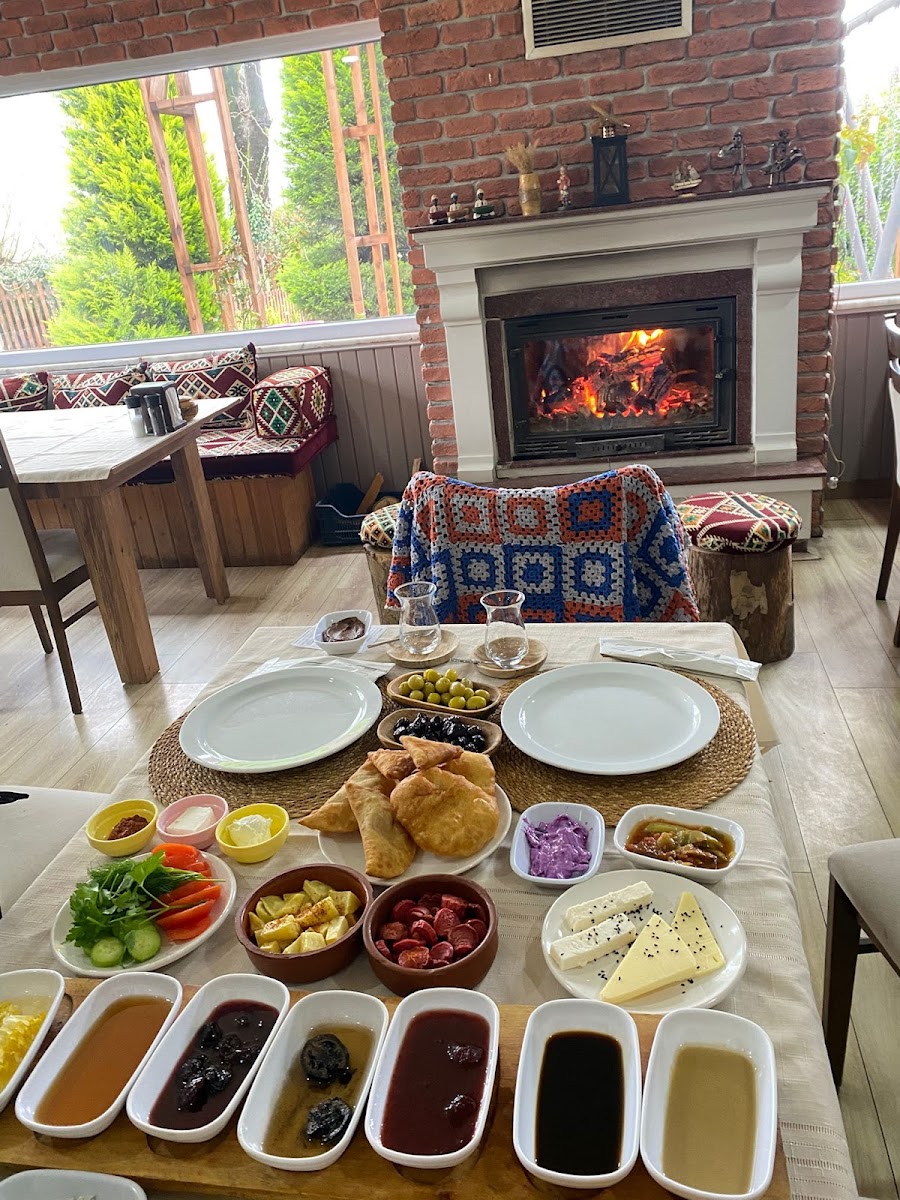 Birçe Kahvaltı Bahçe — fotoğraf 2