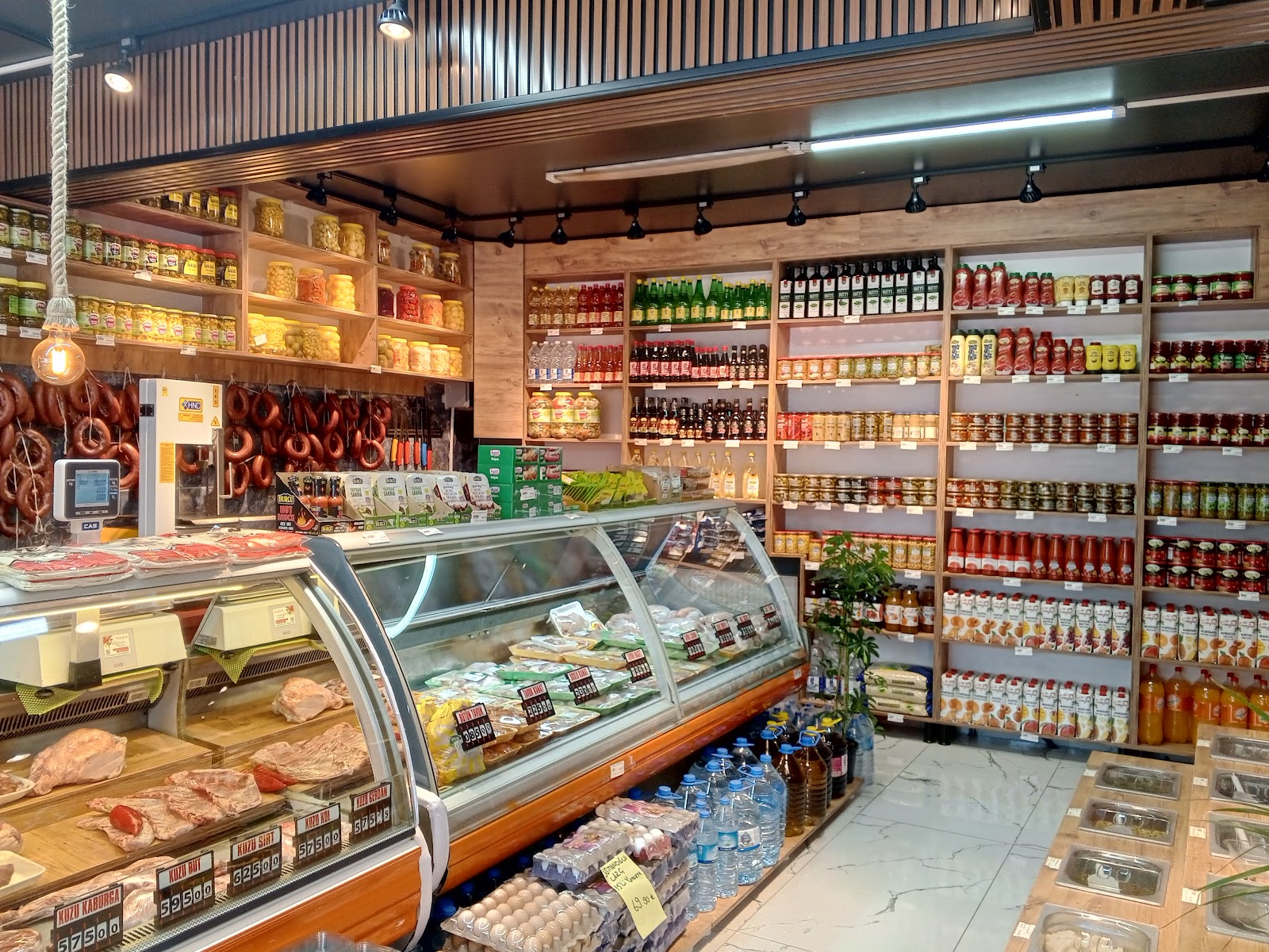 Bizim Et Şarküteri — fotoğraf 2