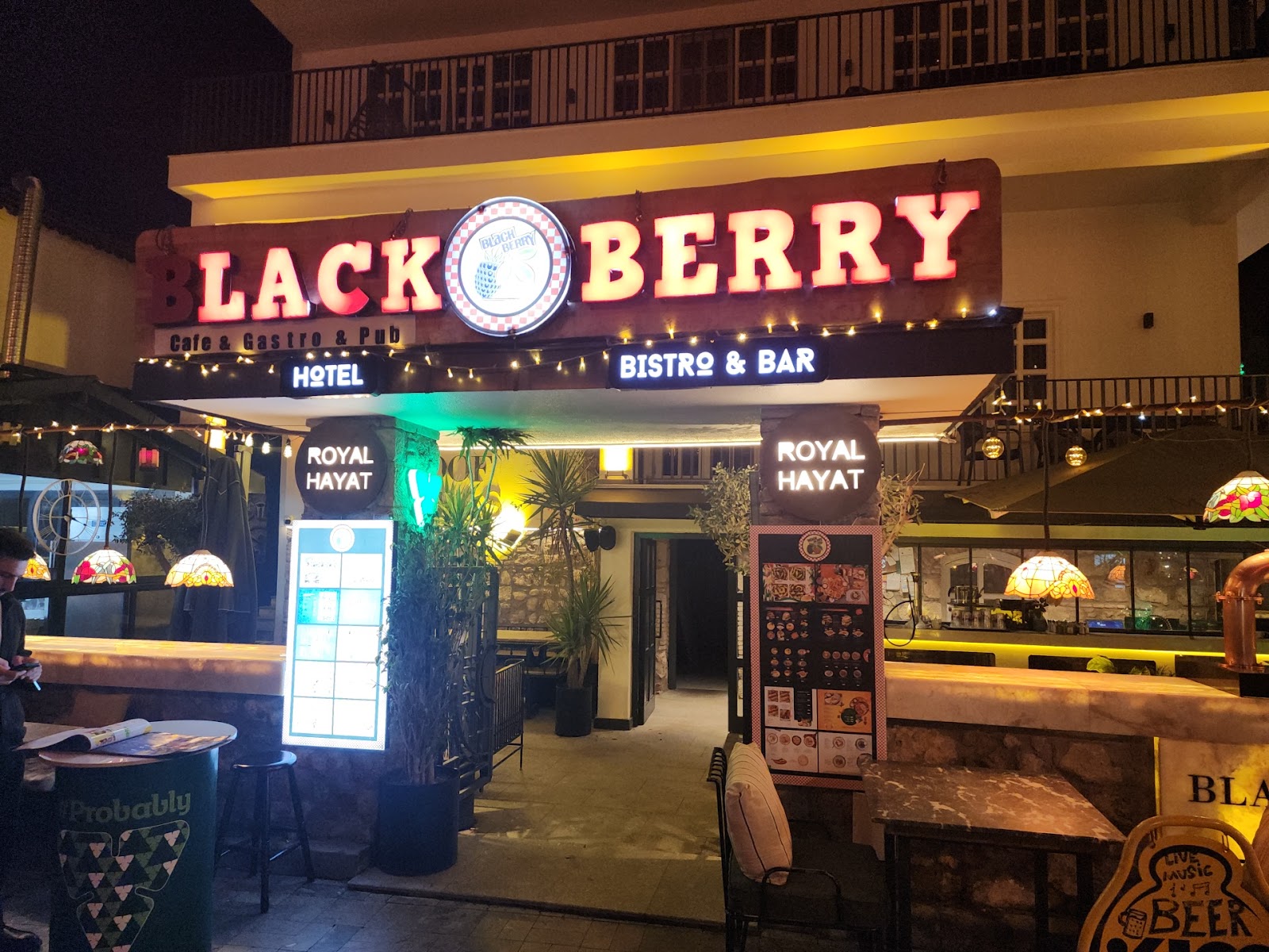 Blackberry Gastropub Sisha-Hookah-Cafe-Bar-Grill-Ristorante-Restaurant-Mediterranean — photo 2