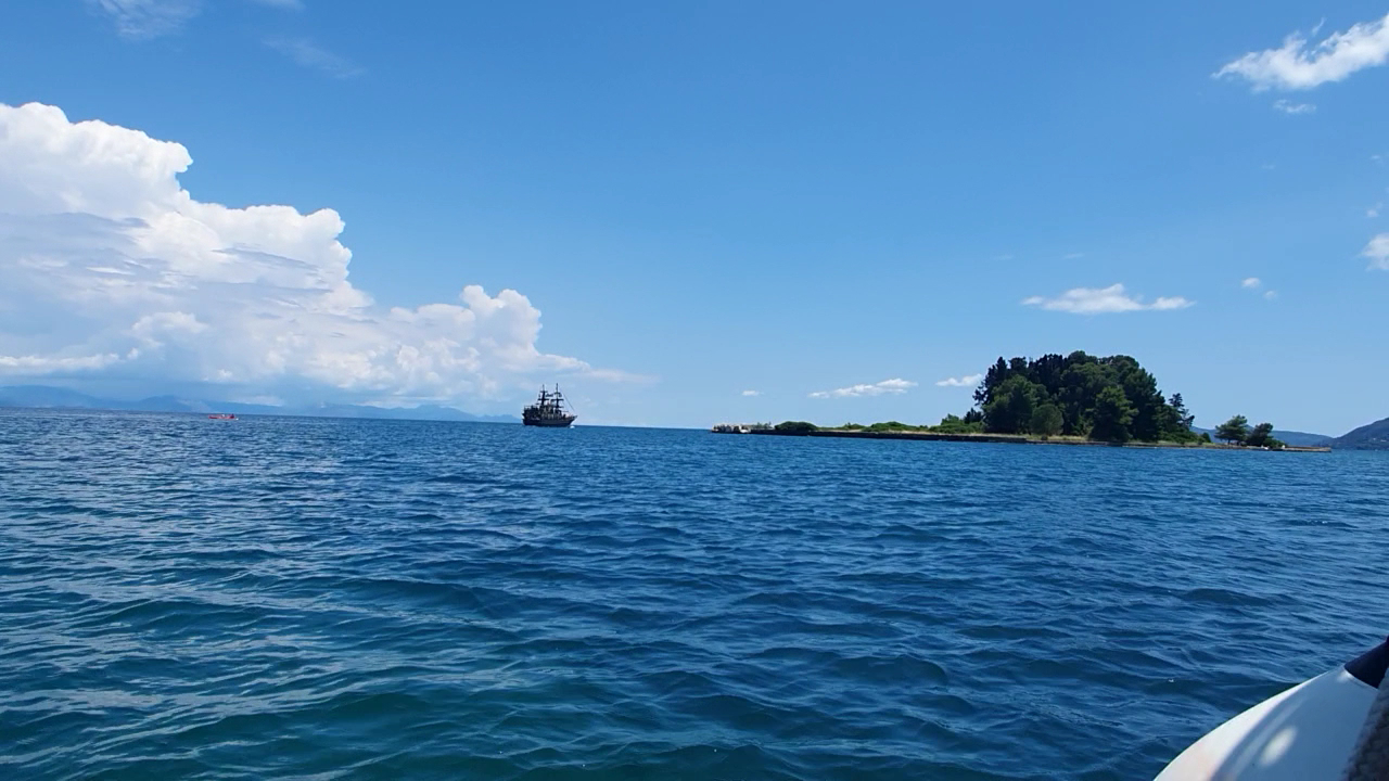 Boat Rides to Pontikonisi Island — photo 4