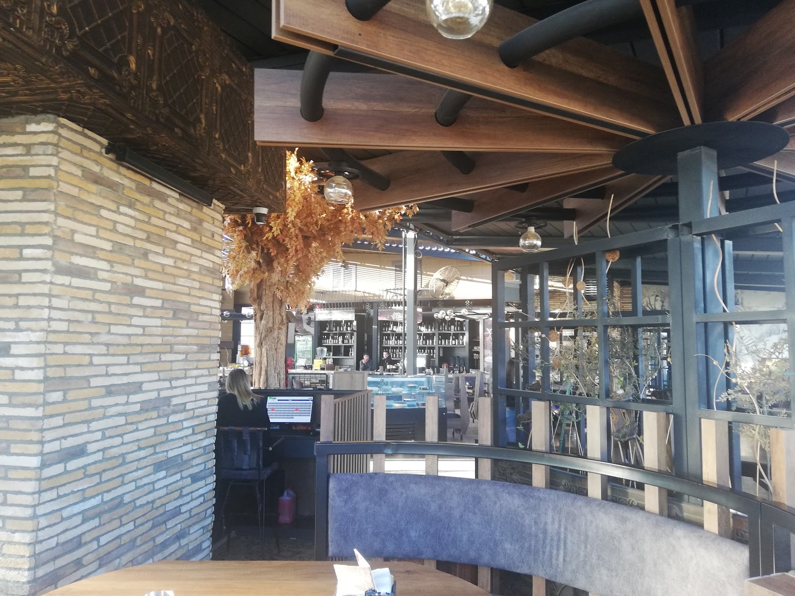 boss cafe — fotoğraf 4