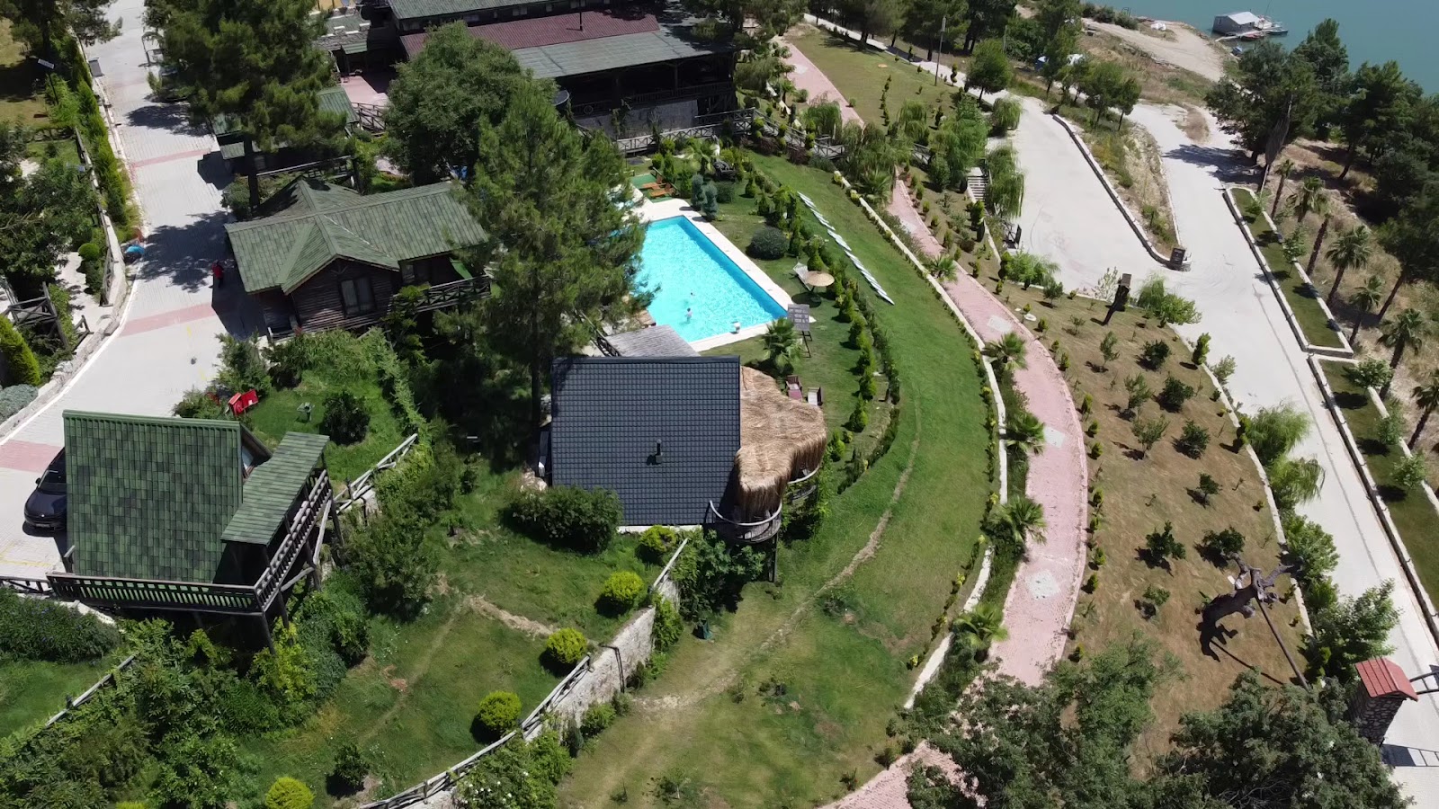 Botanik Göl Evleri — fotoğraf 3