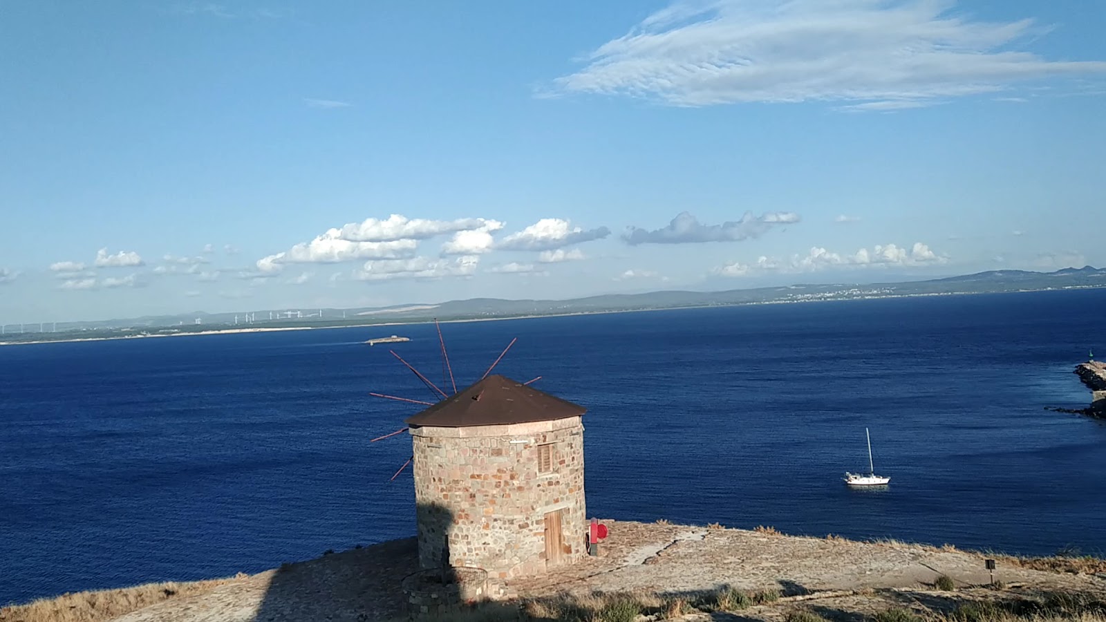 Bozcaada Yel Değirmenleri — fotoğraf 3