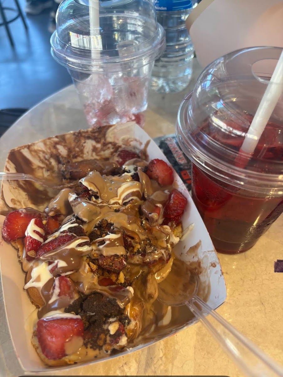 Bubble Waffle Factory (Kadıköy Moda) — photo 2