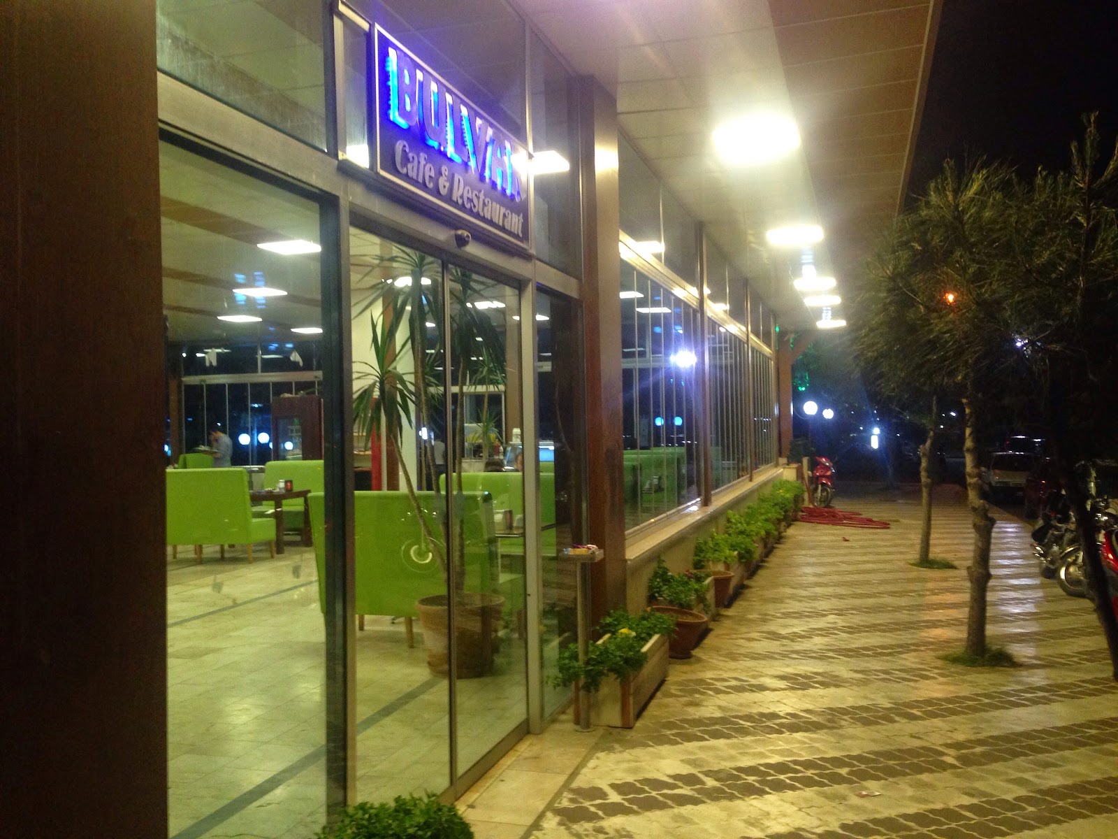 Bulvar Restaurant & Unlu Mamülleri & Kahvaltı — fotoğraf