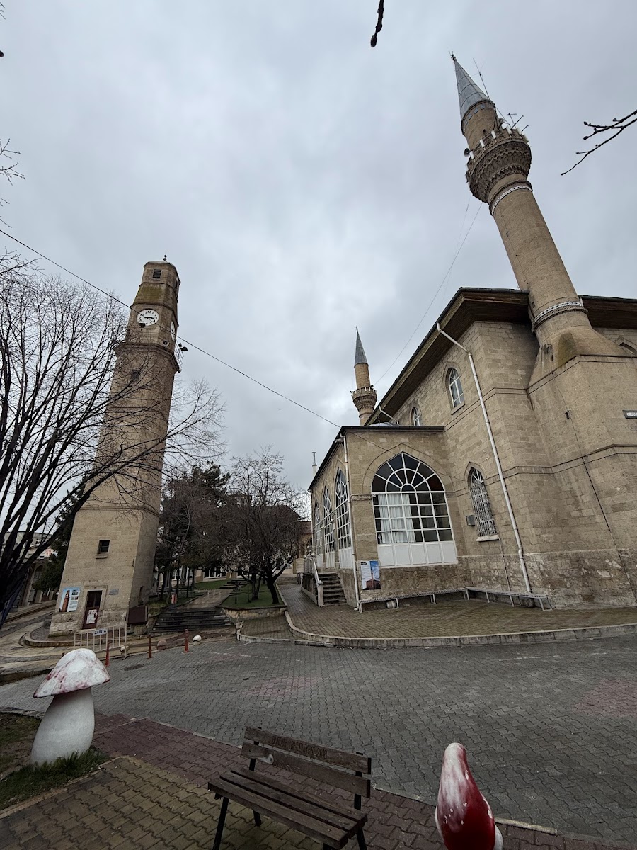 Burdur Saat Kulesi — fotoğraf 2