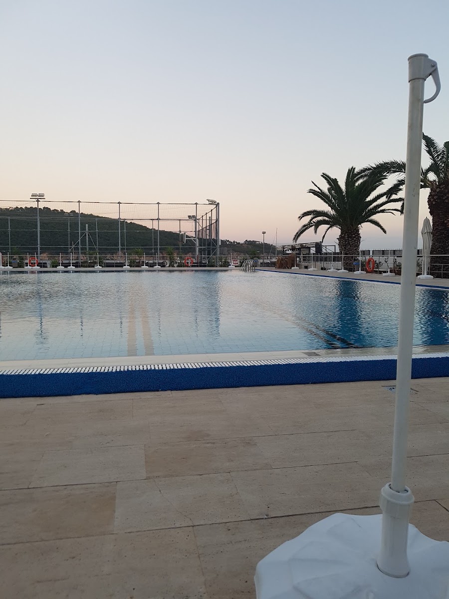 Burgazada Deniz Klübü — photo