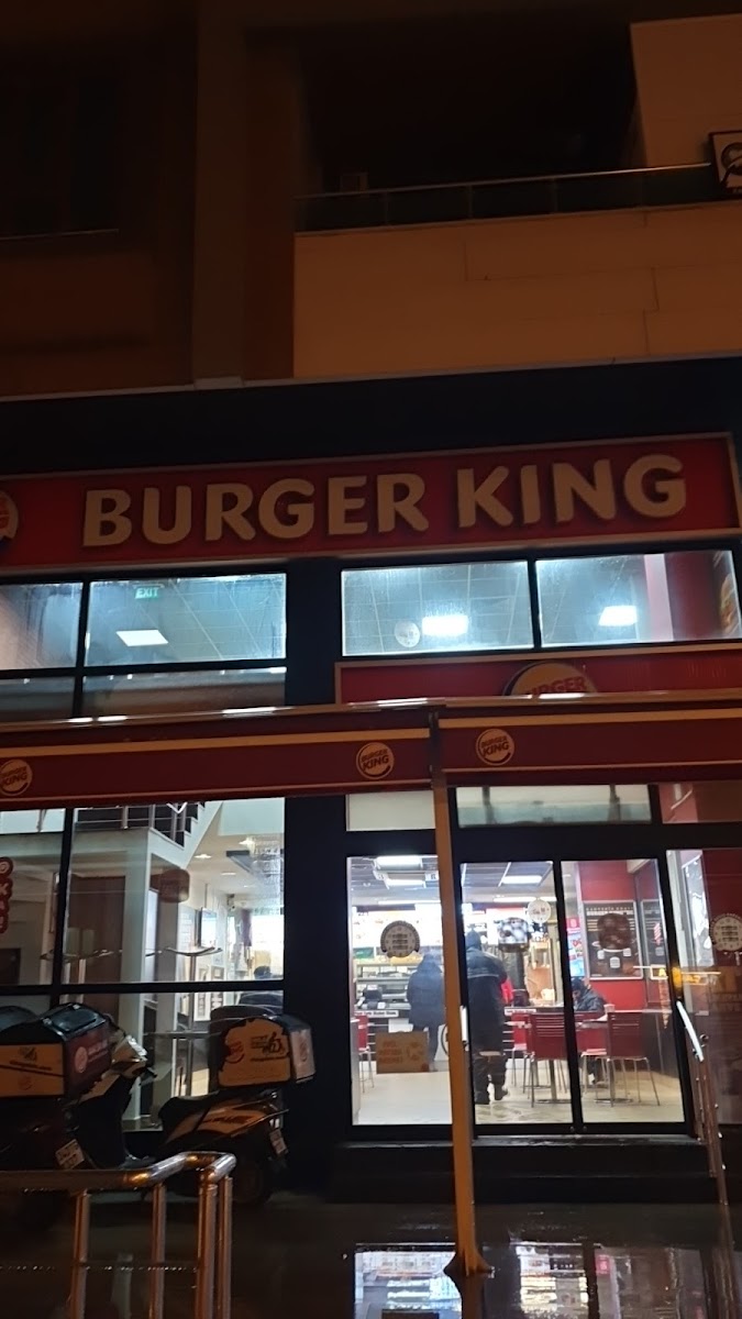 Burger King - Emniyet Caddesi — fotoğraf