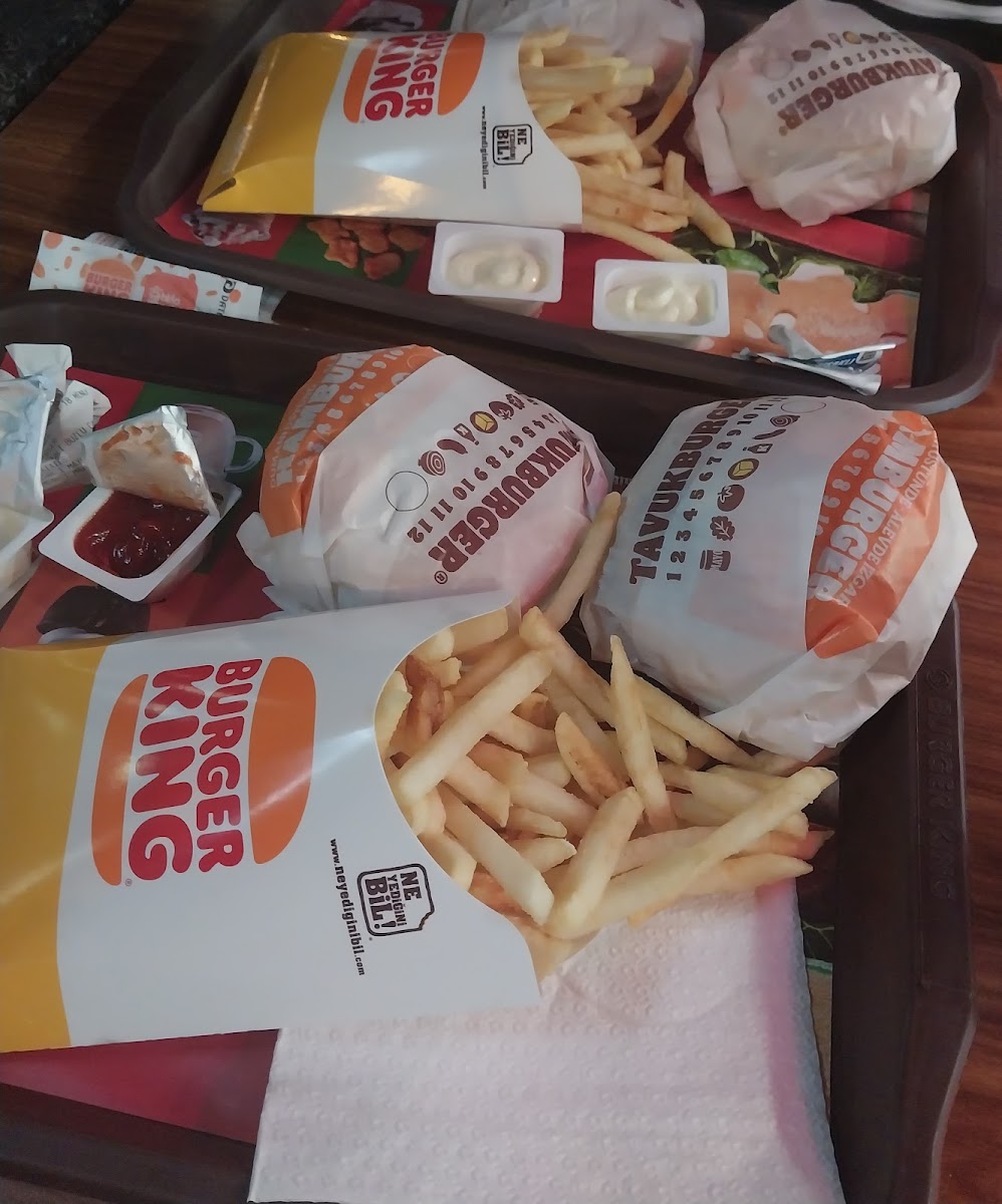 Burger King - Fahri Kayhan Bulvarı — fotoğraf 4