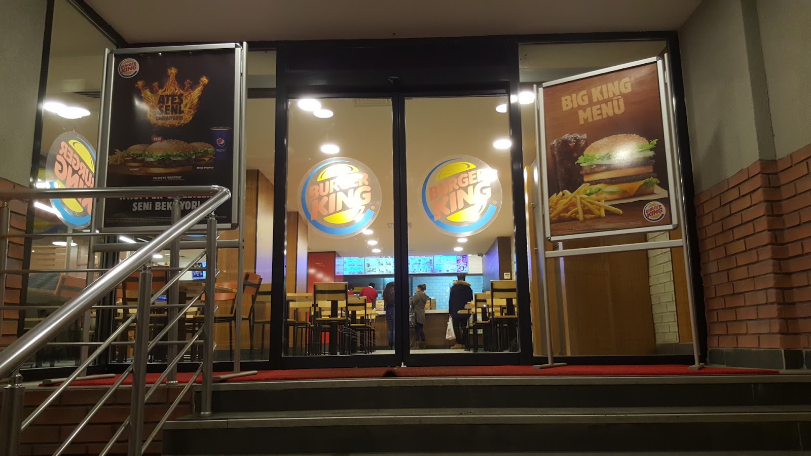 Burger King - Yaşar Kemal Caddesi — fotoğraf