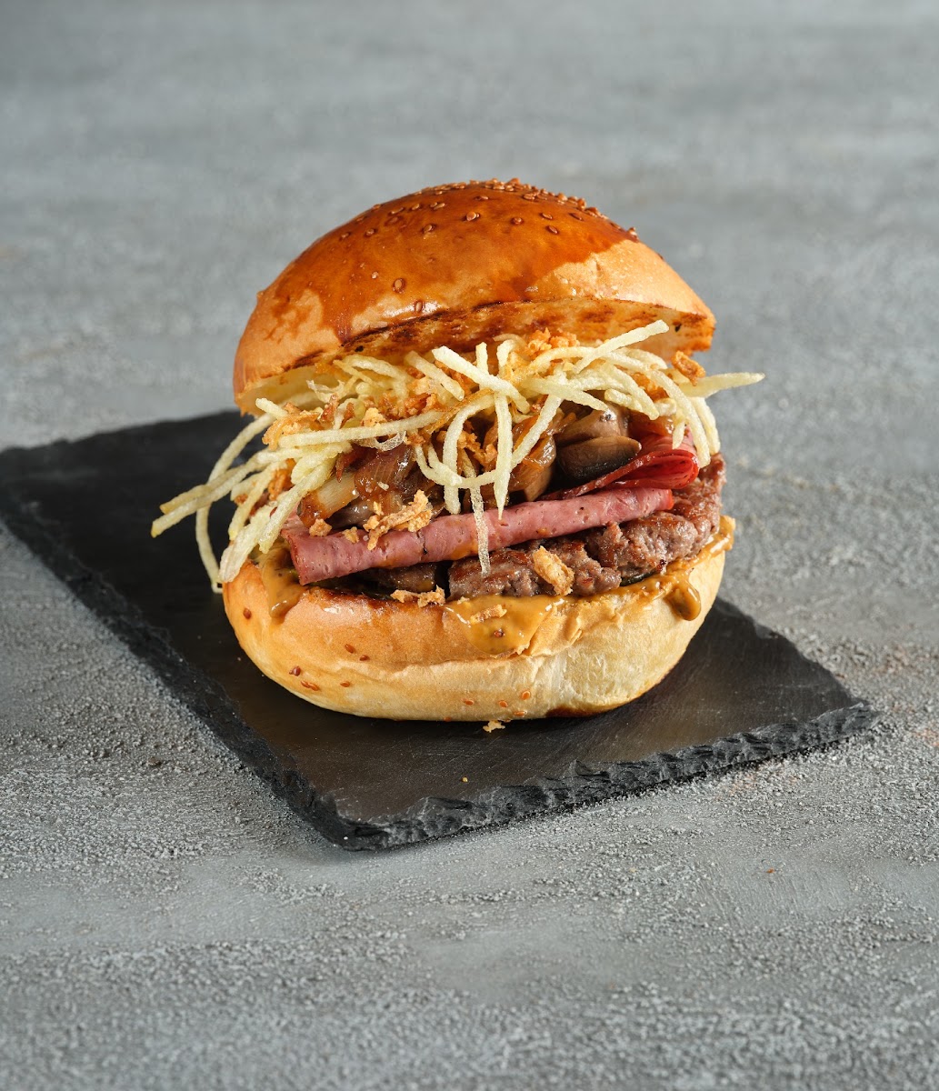 Burger Tower Atakent — photo 9