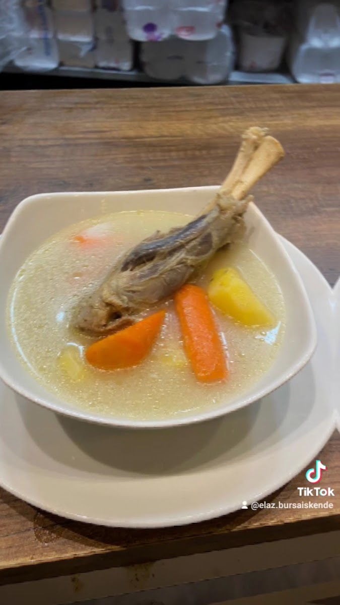 Bursa İskender kebapçısı — fotoğraf 3