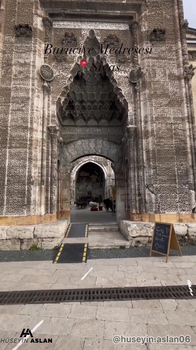 Buruciye Medresesi — fotoğraf 3