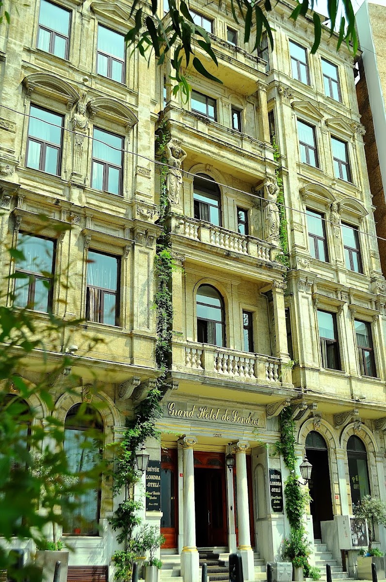 Büyük Londra Oteli — photo