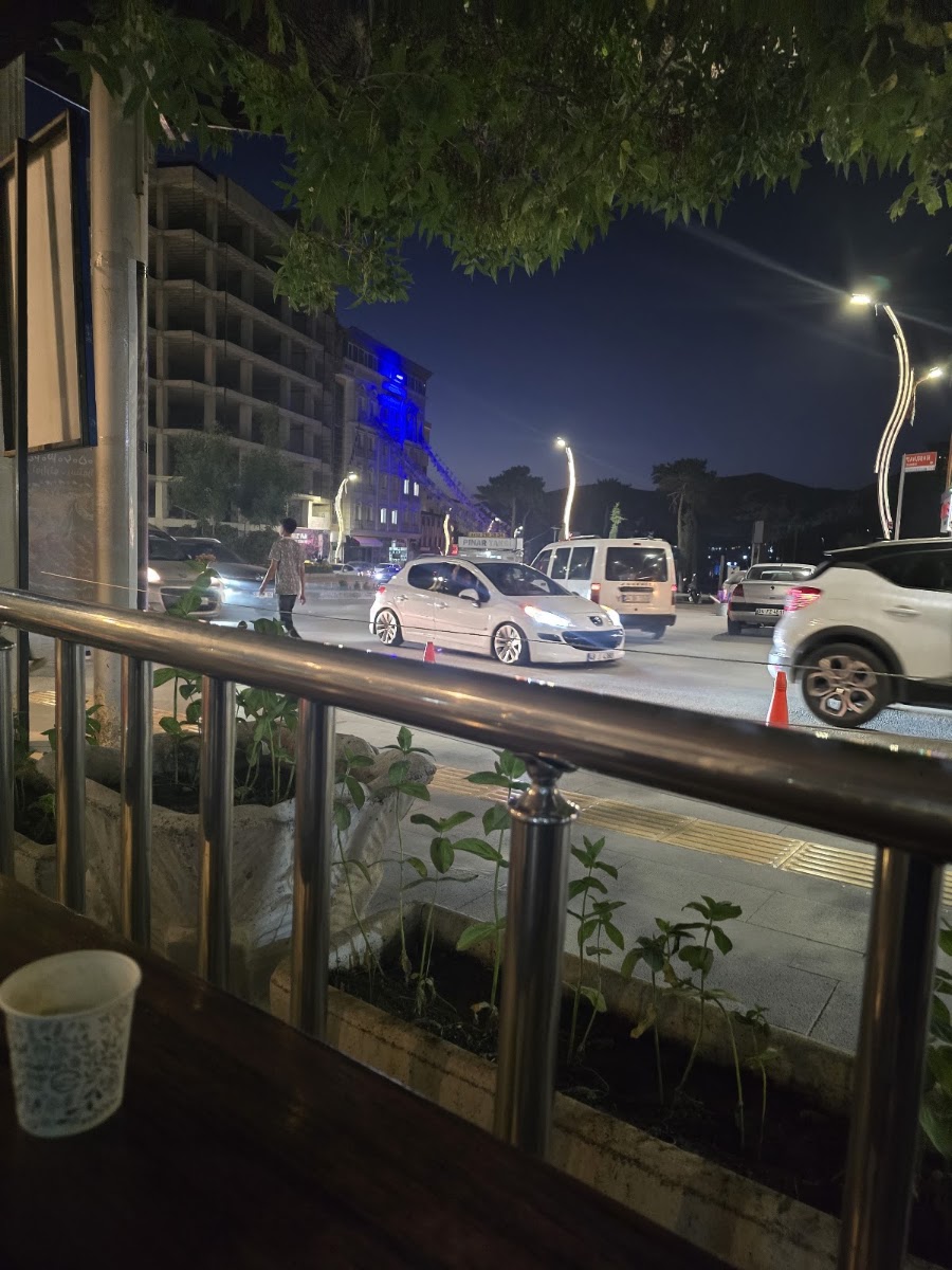Buyuk Urartu Hotel — fotoğraf