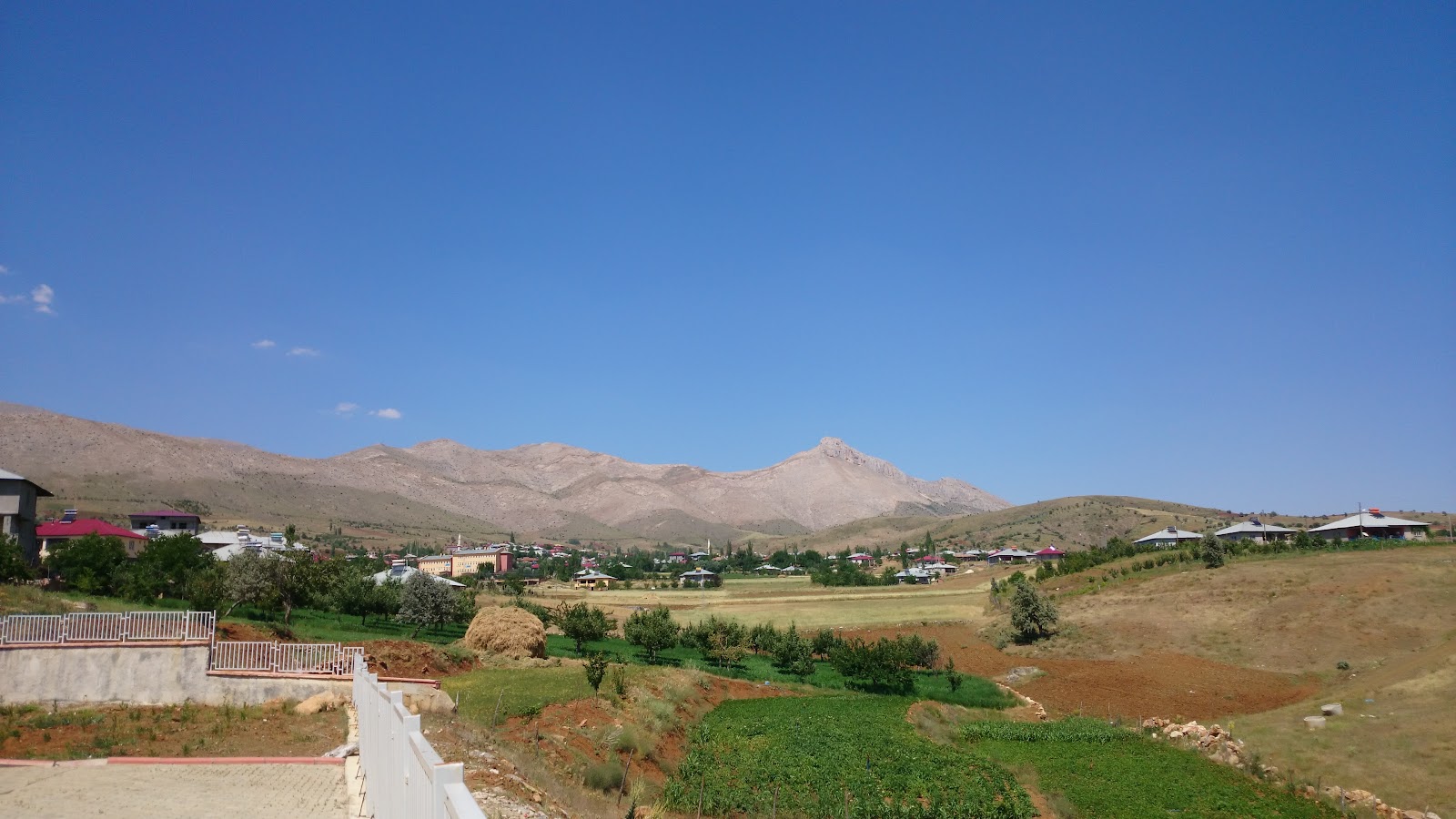 Büyükkızılcık — fotoğraf