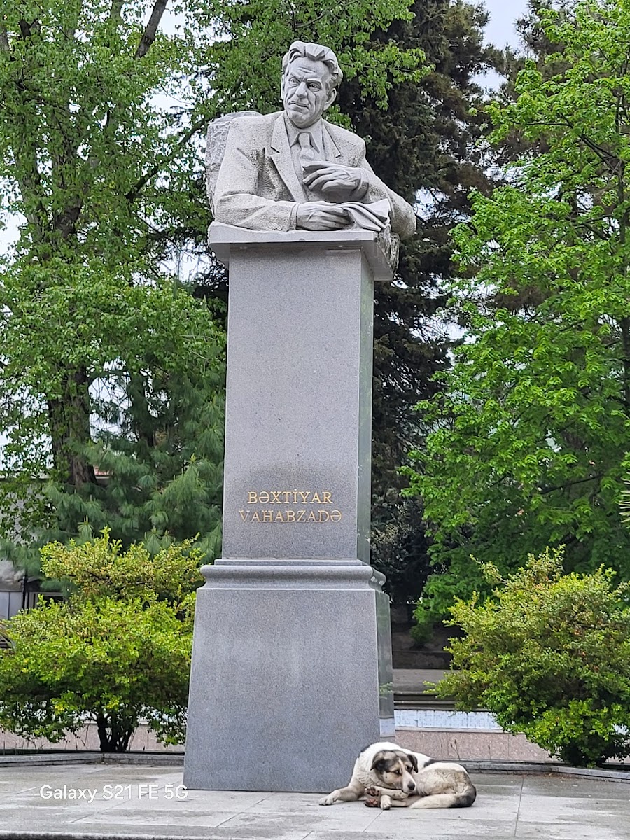 Bəxtiyar Vahabzadə Parkı — photo 2