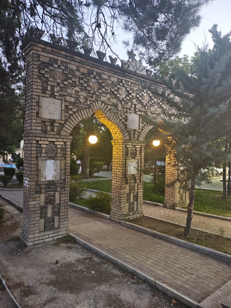 Bəxtiyar Vahabzadə Parkı — photo 3