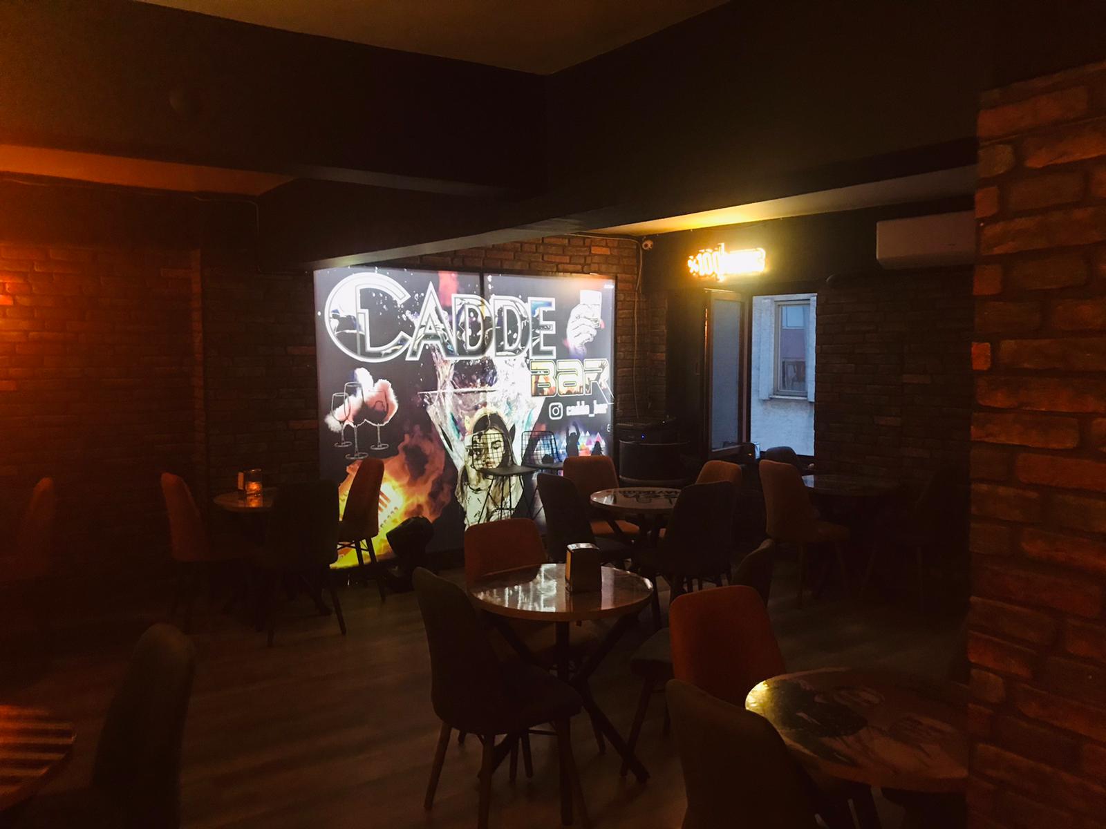 Cadde Bar — fotoğraf