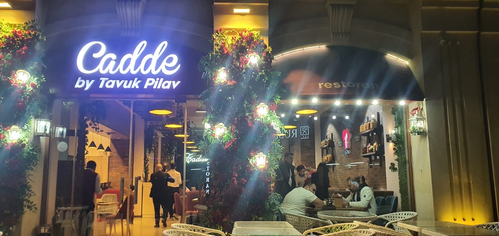 Cadde by Tavuk Pilav — fotoğraf