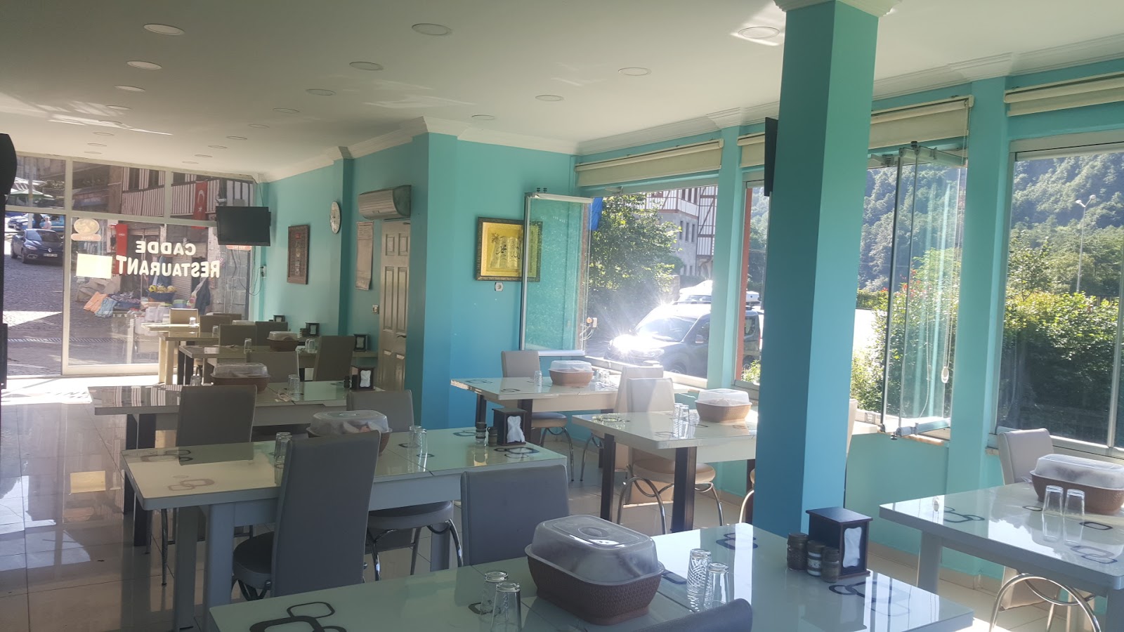 CADDE RESTAURANT — photo 3