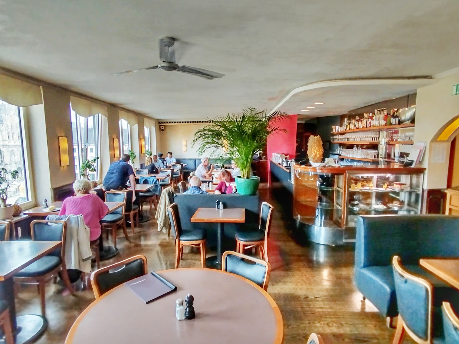 Cafe Glockenspiel GmbH — photo 2