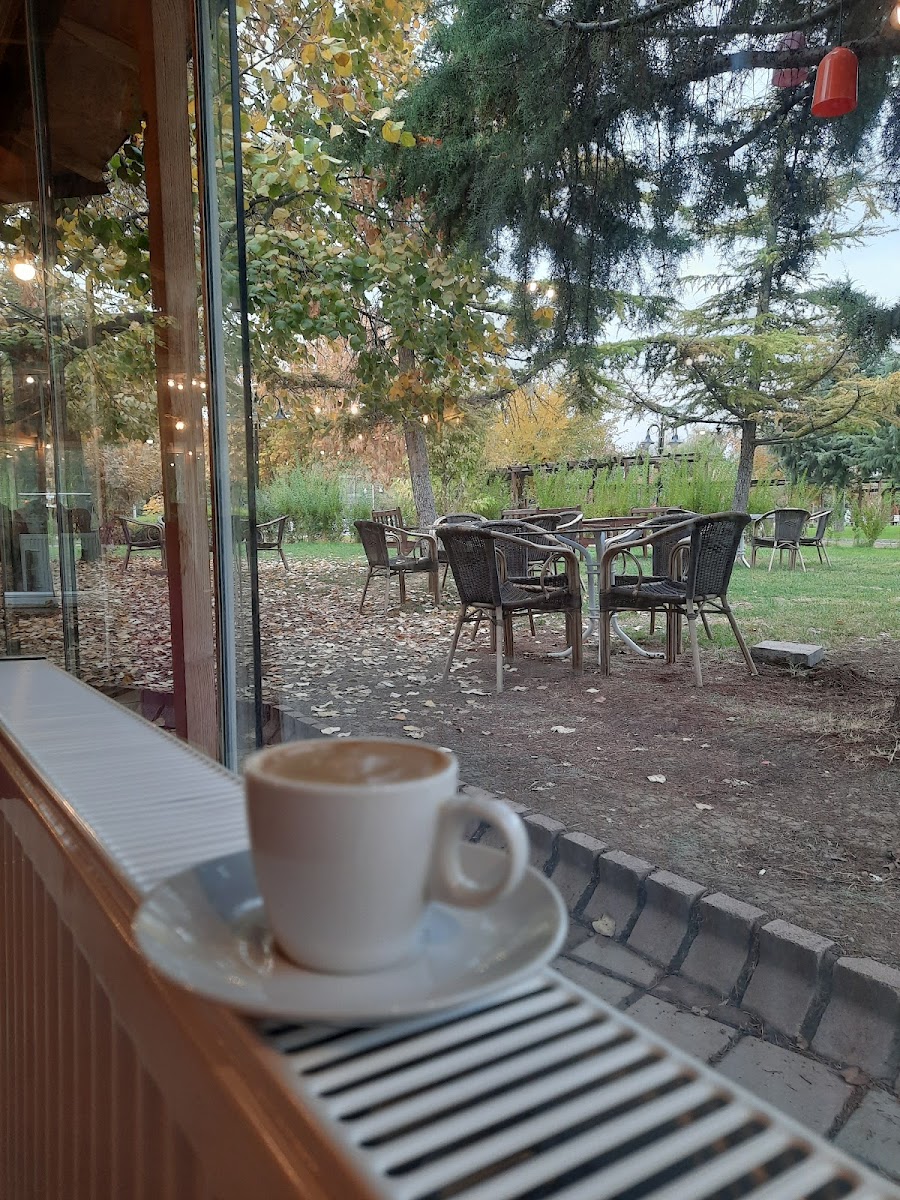 Cafe Lavinya — fotoğraf 1