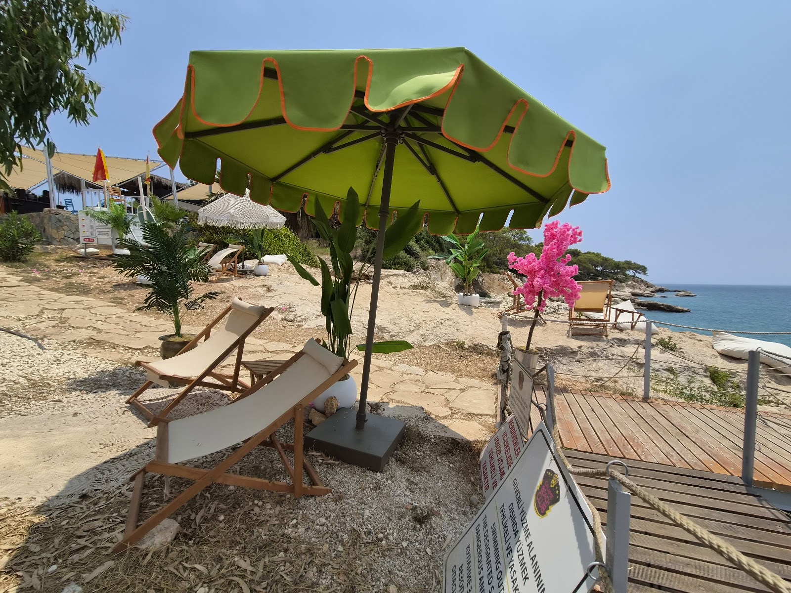 Calamie Beach Club — photo