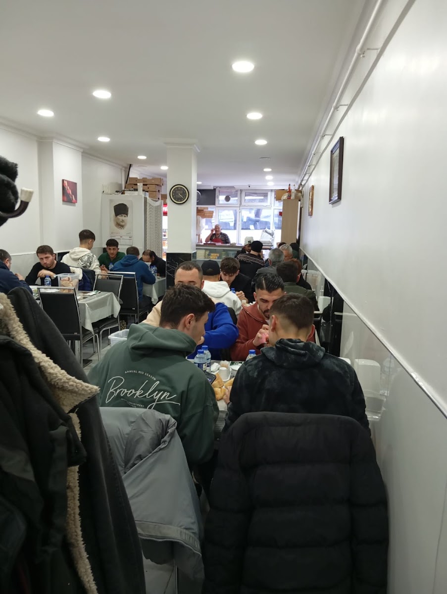 Çamlıca lokantası sulu yemek pide döner — fotoğraf 7