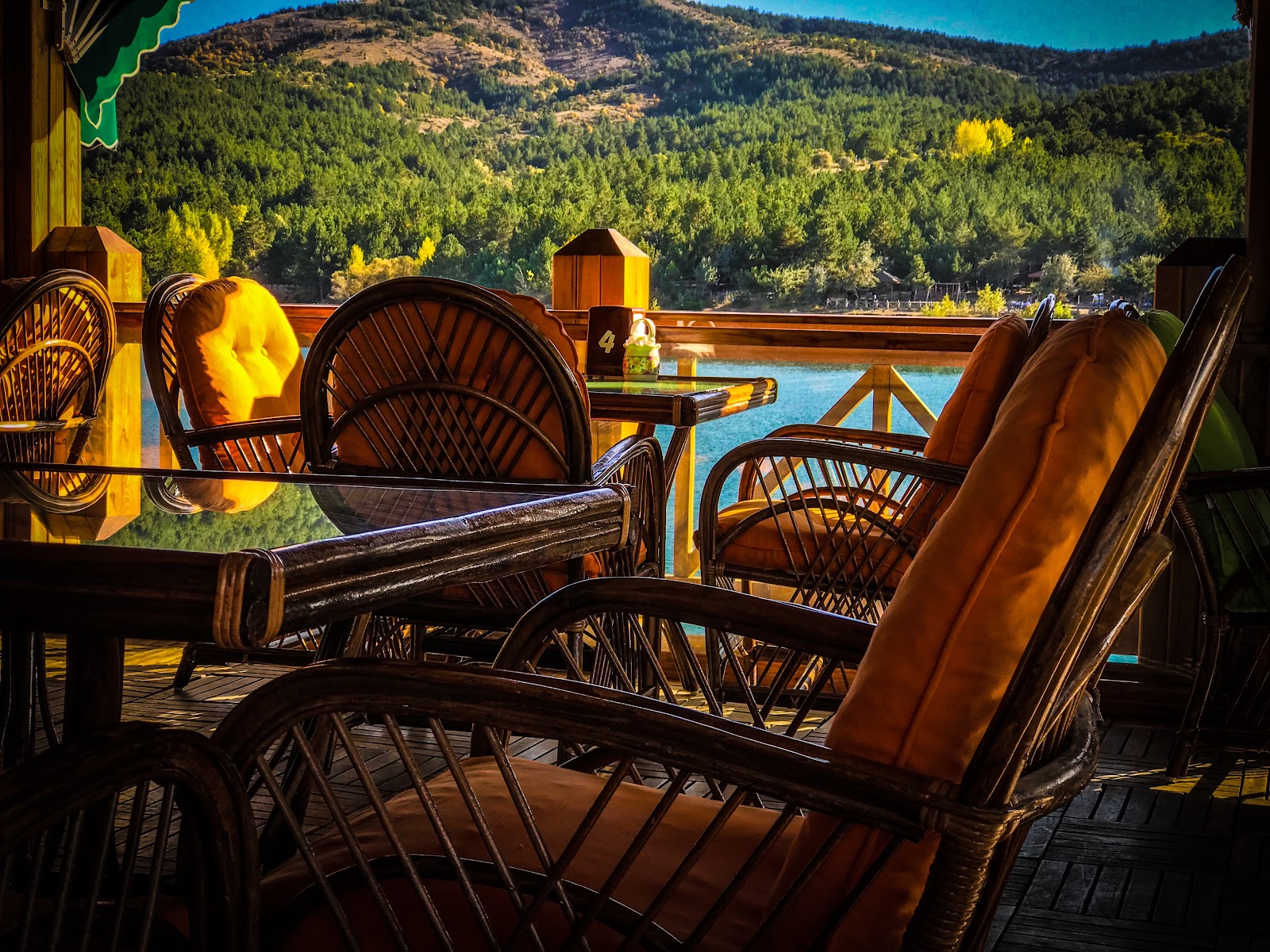 Göl Kafe — fotoğraf