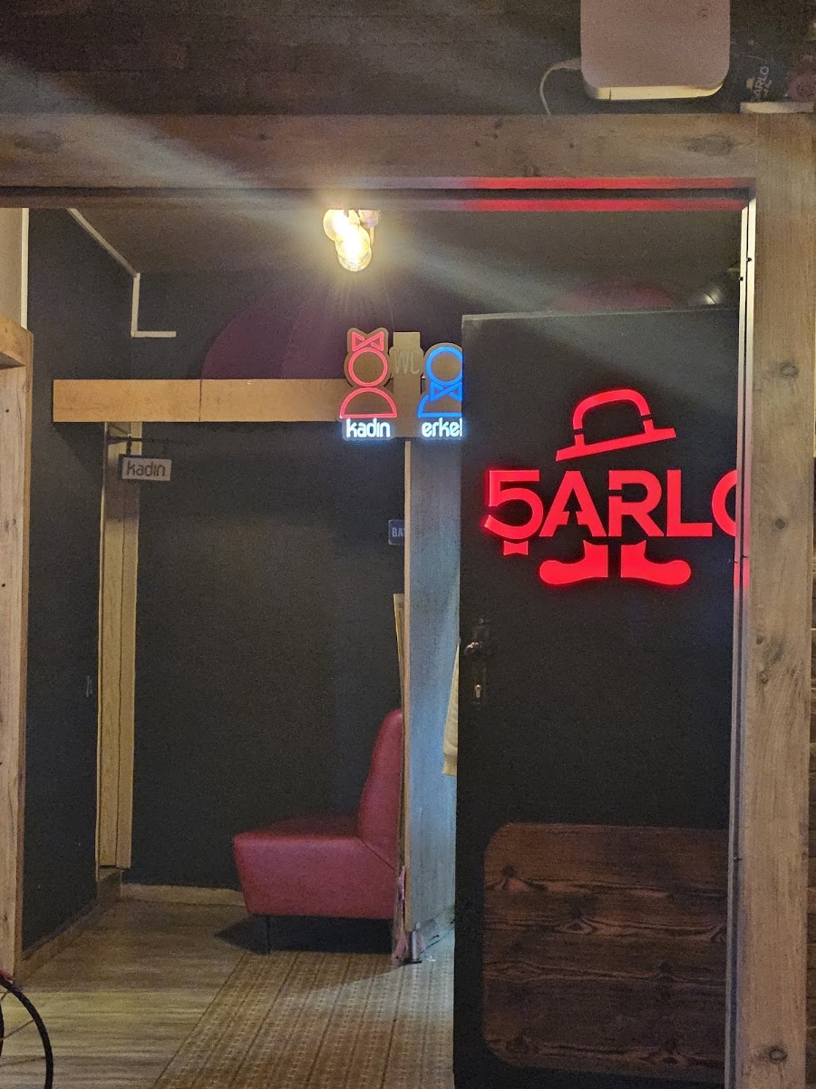 Canlı Müzik | 5arlo Bistro Cafe & Bar — photo 2