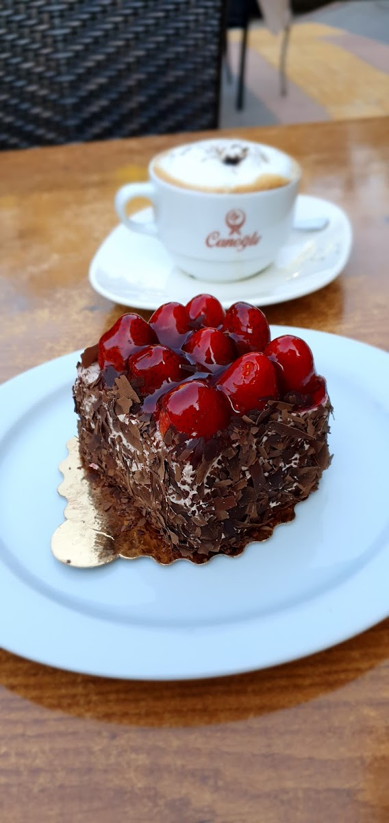 Canoğlu Pastaneleri — fotoğraf 4