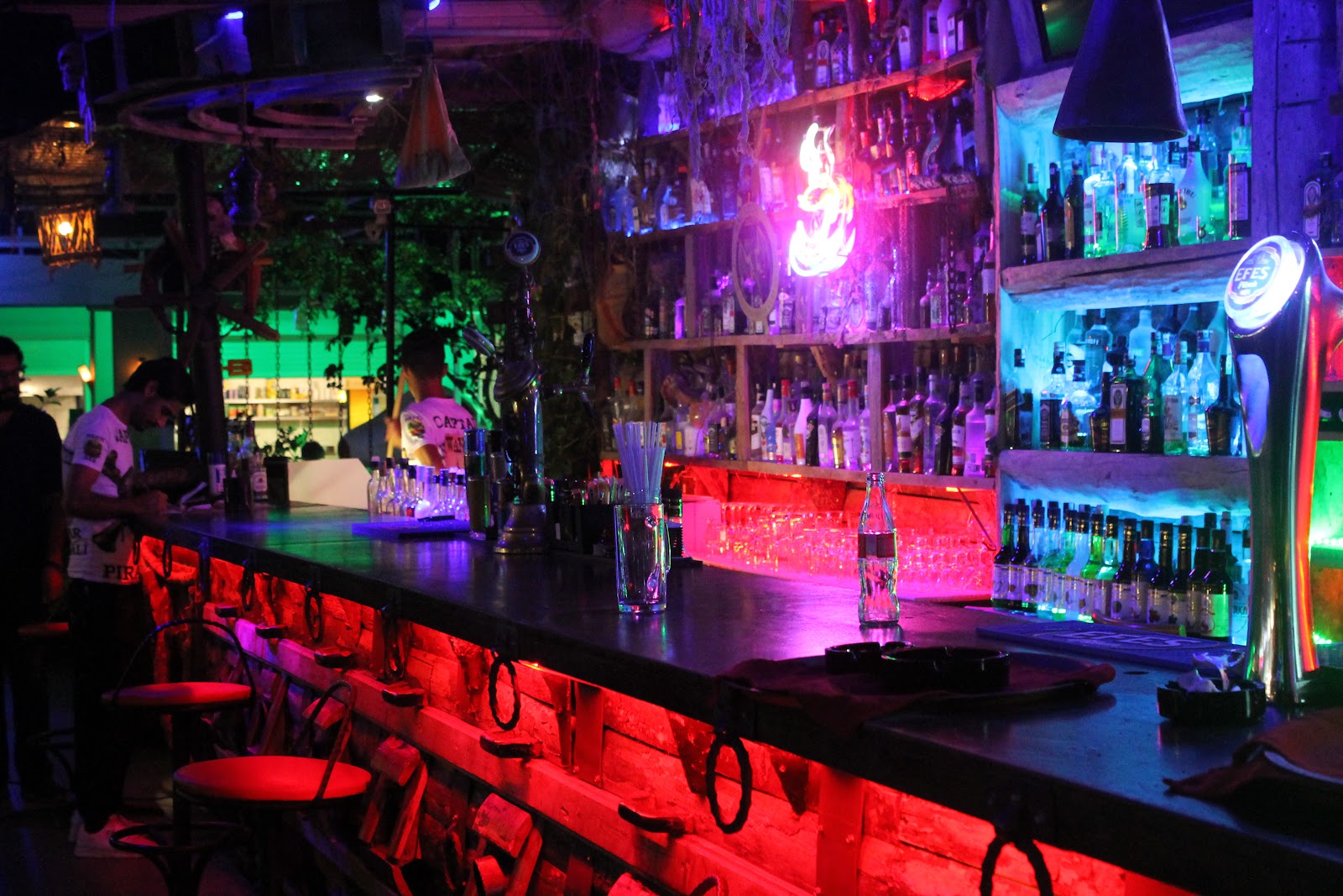 Captain Pirate Restaurant Bar — photo 2