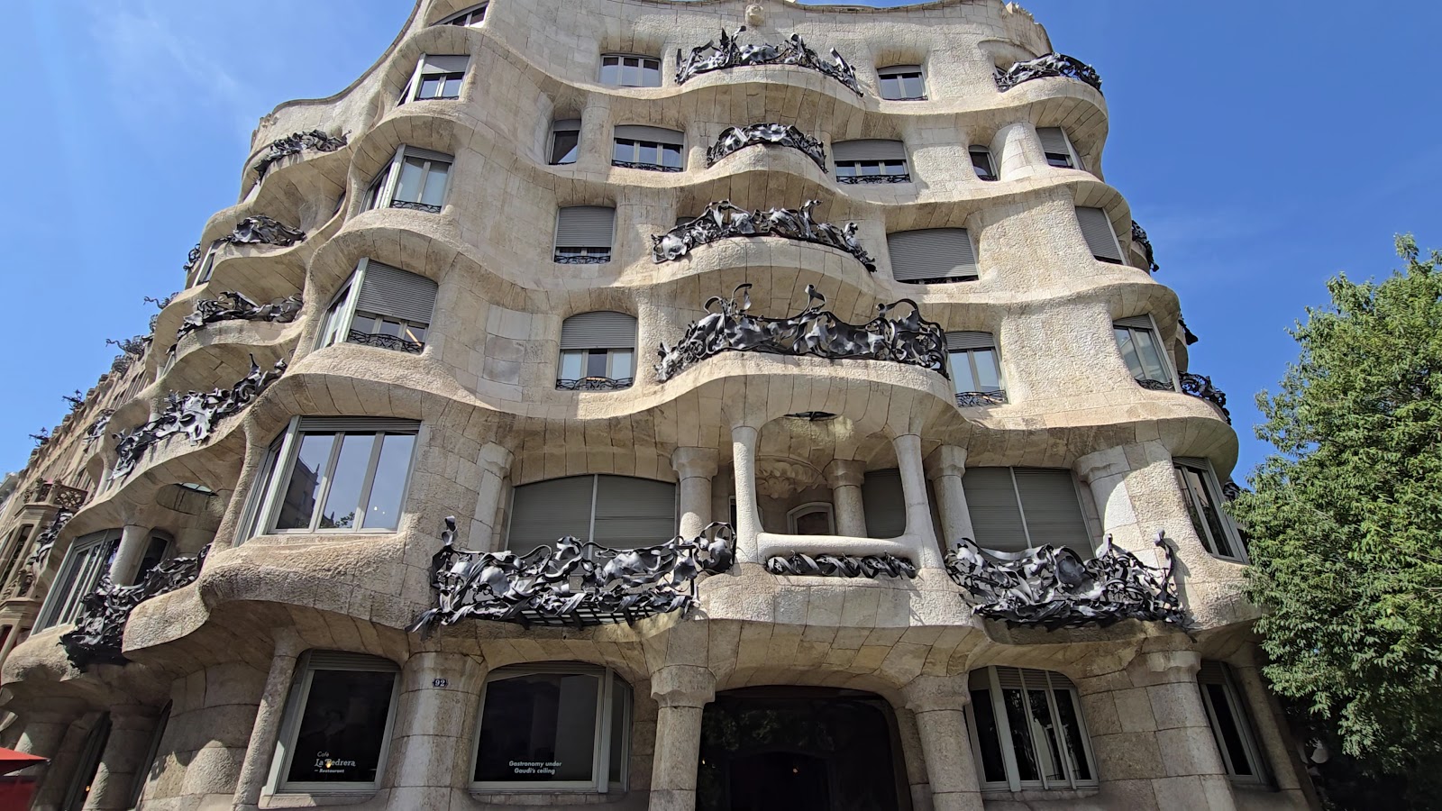 Casa Milà — photo 3