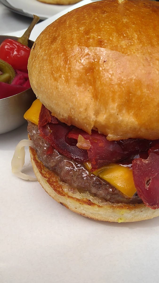 Catchy BBQ Burger — fotoğraf 3