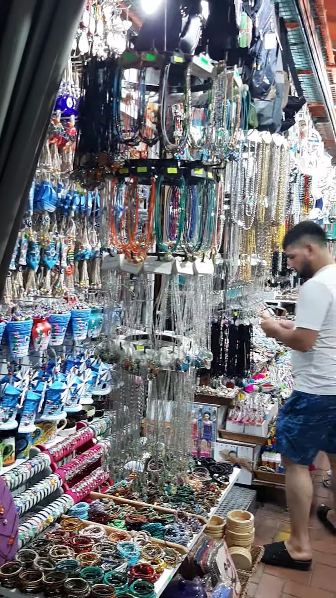 Çekiciler Çarşısı — fotoğraf 2