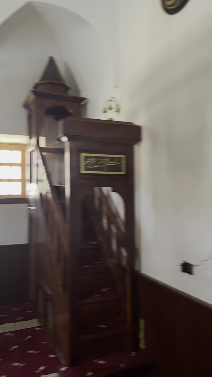 Cemel Ali Dede Cami Ve Türbesi — photo 2