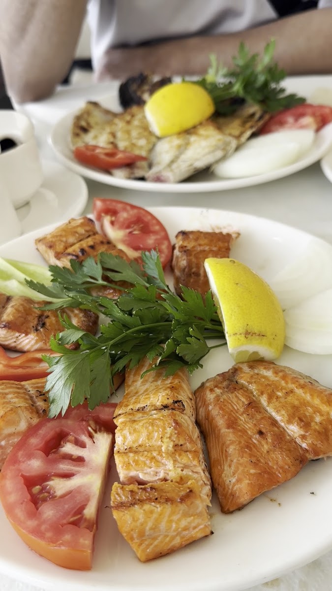 Cemilusta Akçaabat Köfte — fotoğraf 3