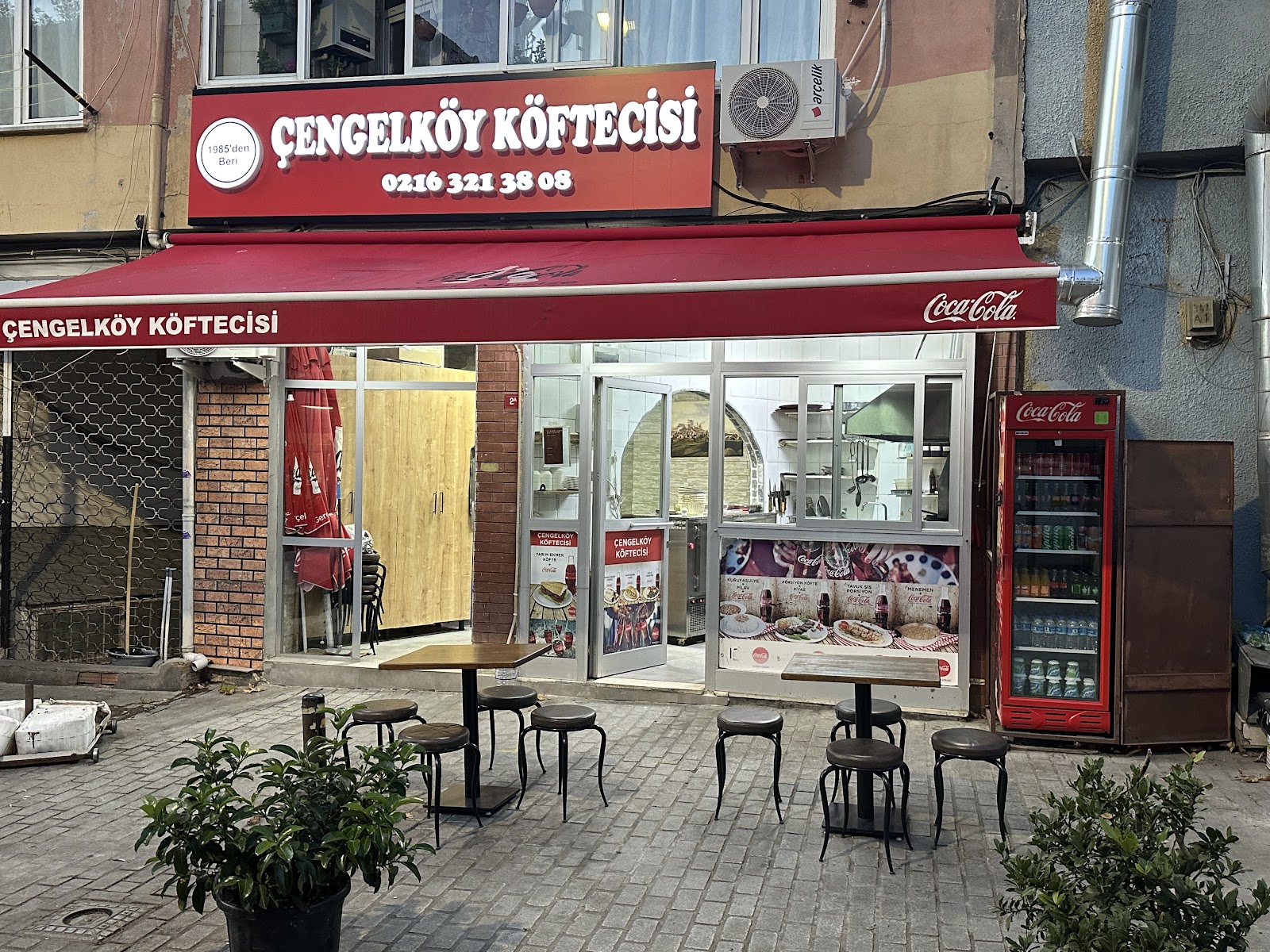 Çengelköy Köftecisi — photo