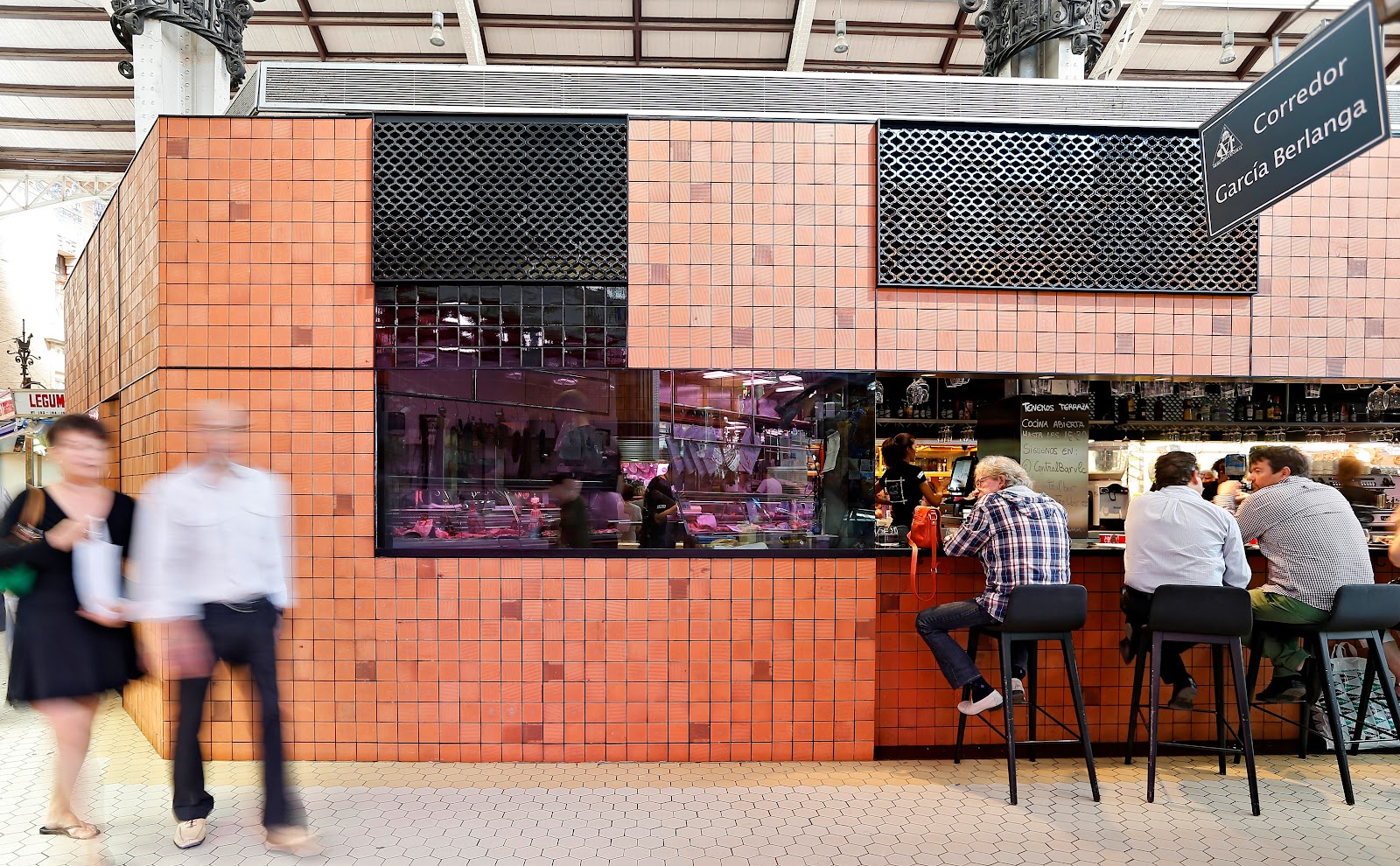Central Bar by Ricard Camarena — photo 2