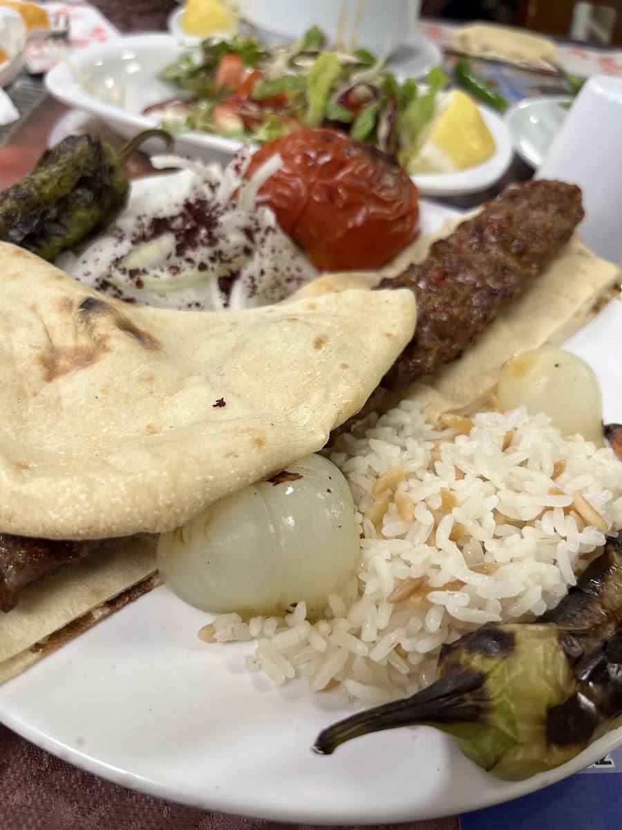 Çevreyolu Etli Pide ve Kebap — photo 4