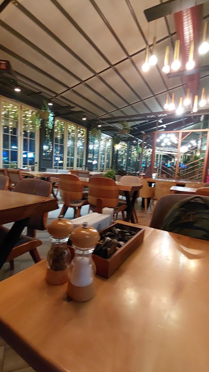 Chakless Restaurant — fotoğraf 3