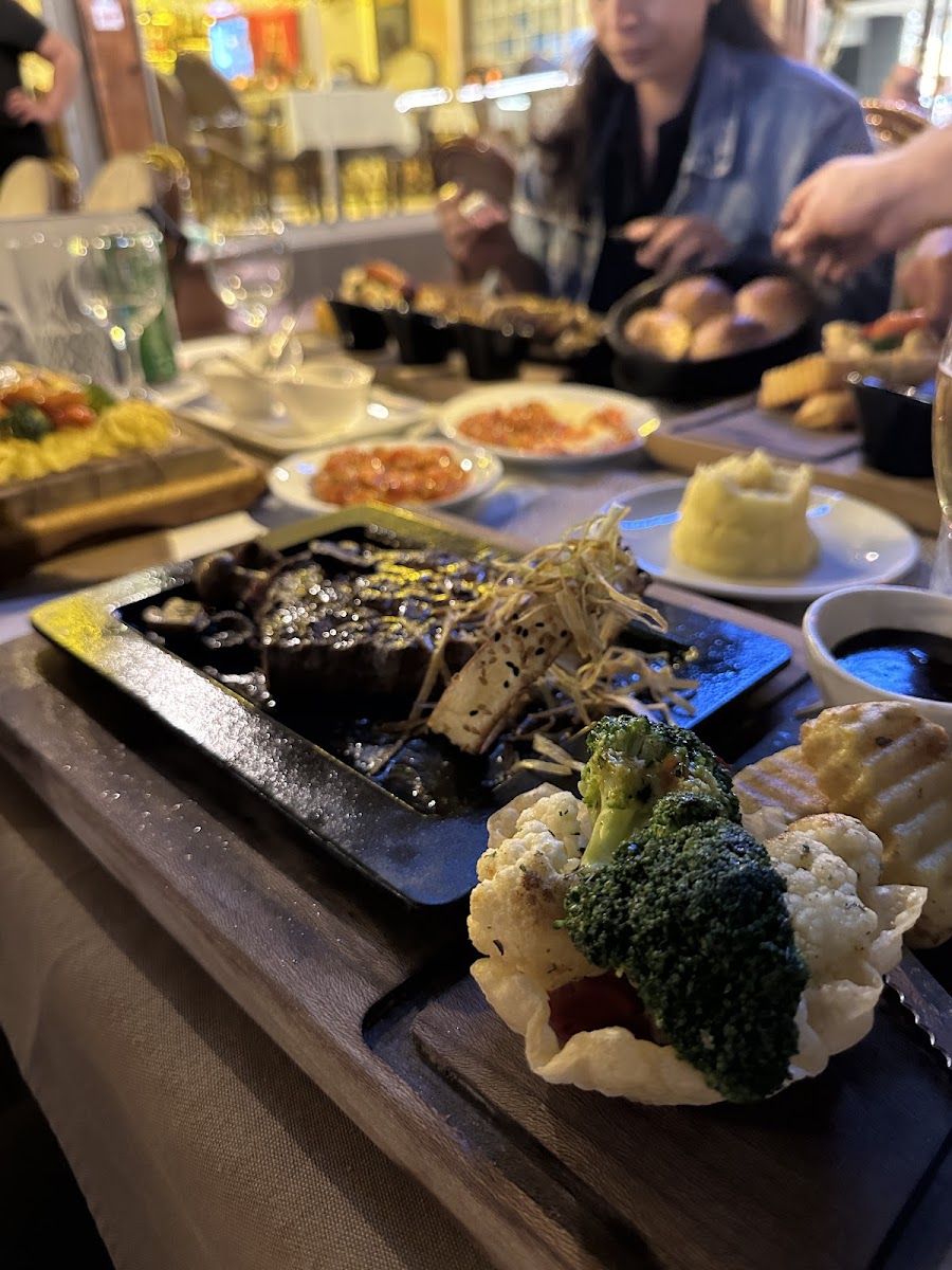 Chefmetin Moonlightrestaurant&Steakhouse — fotoğraf 2