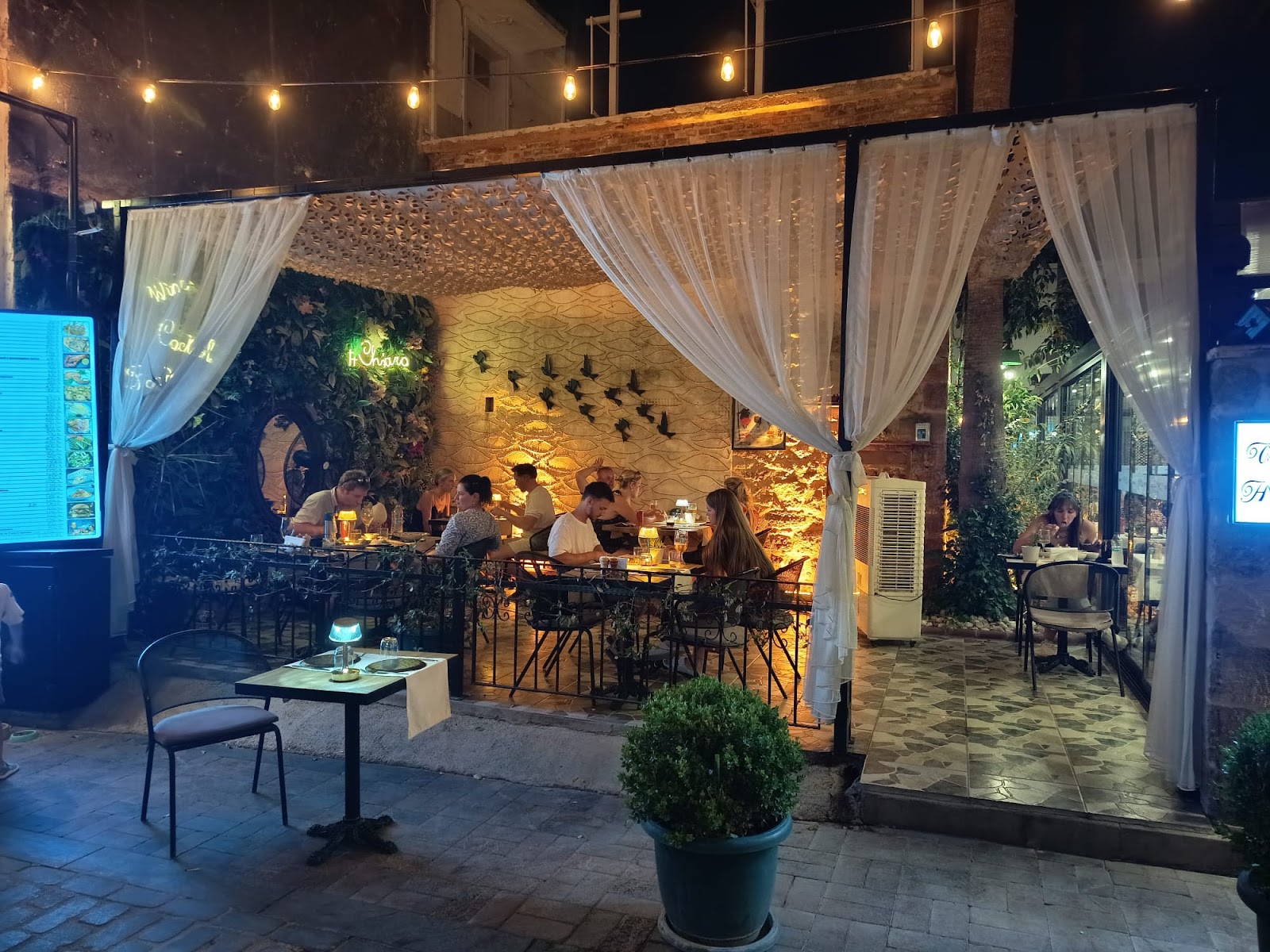 Chiaro Garden Fish & Steak Restaurant — photo 2