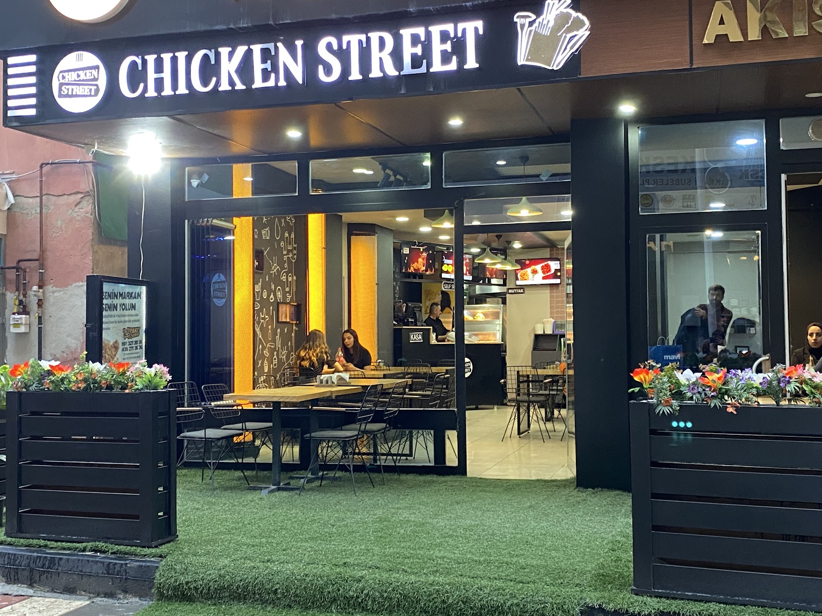 Chickenstreethakkari — fotoğraf