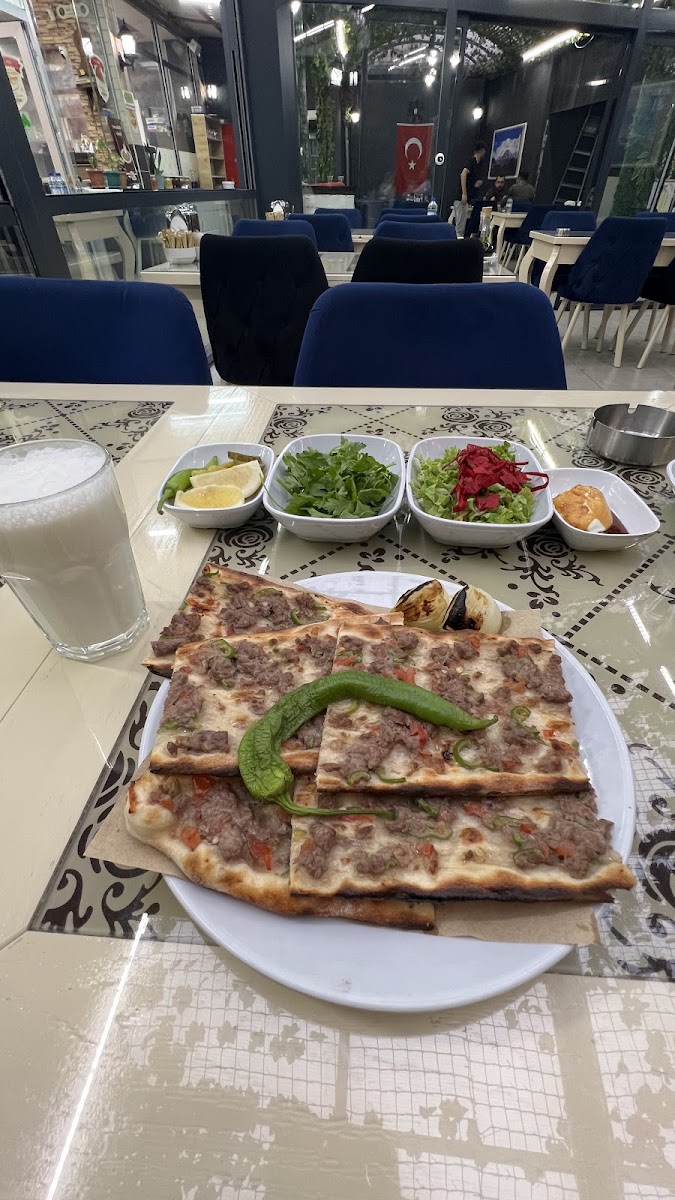 Çiçek Develi Cıvıklısı — fotoğraf 2