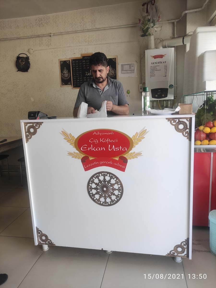 Meşhur Adıyaman Çiğ Köftecisi Ömer Usta — fotoğraf